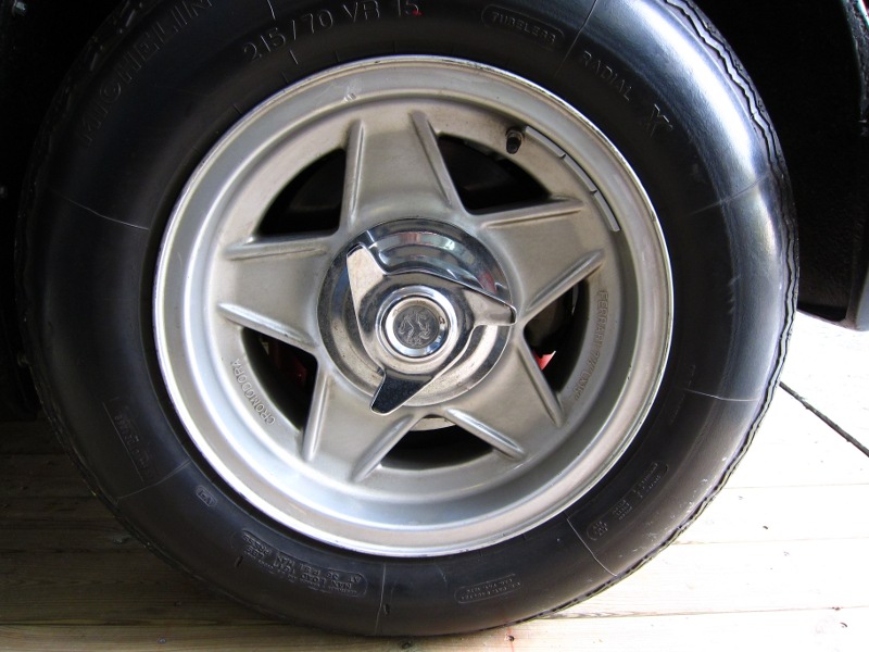800_tyre_rear