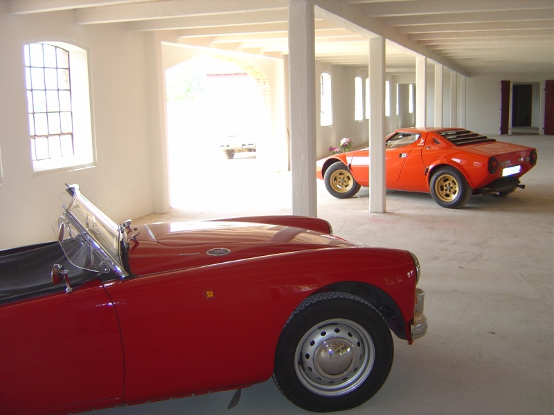 Carclub04.JPG-for-web-xlarge