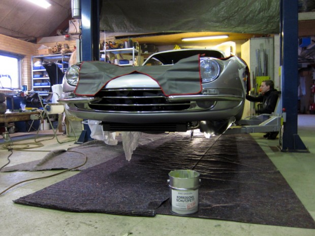 800_Lamborghini400GT-620x465