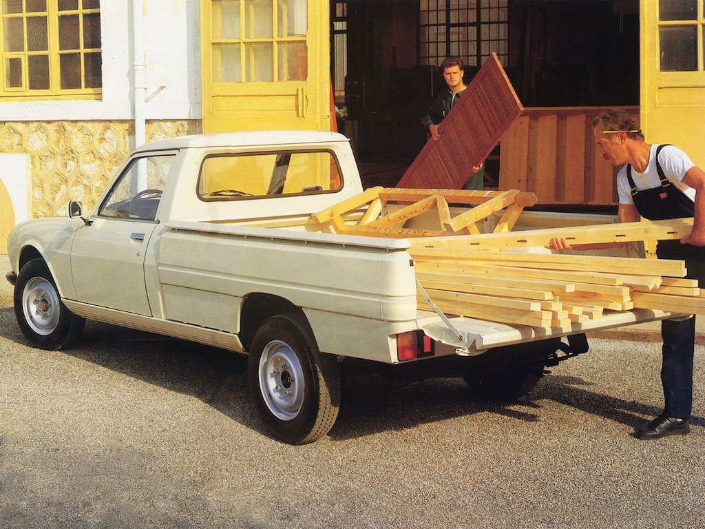 Pick-up-udgaven fik også et langt liv. Bladfjedre bagtil sikrede en god lasteevne.