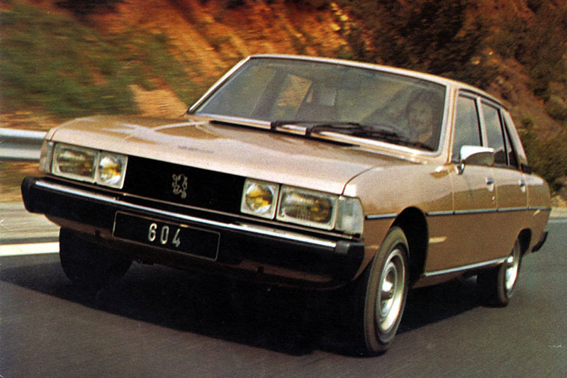 Denne bil er forsynet med en ÆGTE V6-motor.