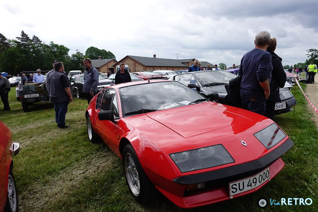 "En af mine gamle favoritter" - Alpine A310 og bagved holder der en 610.
