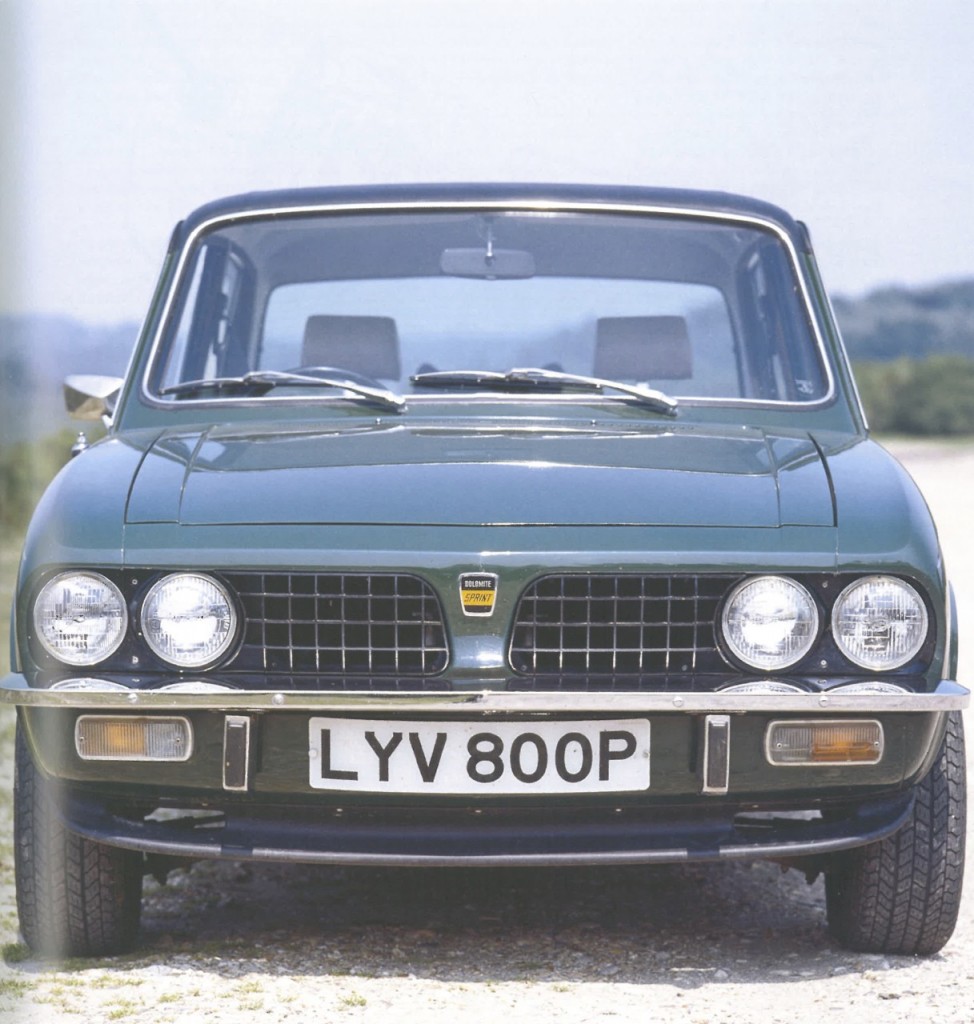 Af få dette syn i bakspejlet kunne nok give en Alfa Romeo- eller BMW-ejer sved på panden. Hvis en Dolomite Sprint dukkede op i bakspejlet og fortsatte ud i overhalingsbanen fik selv Alfetta GTV og BMW 2002 problemer.