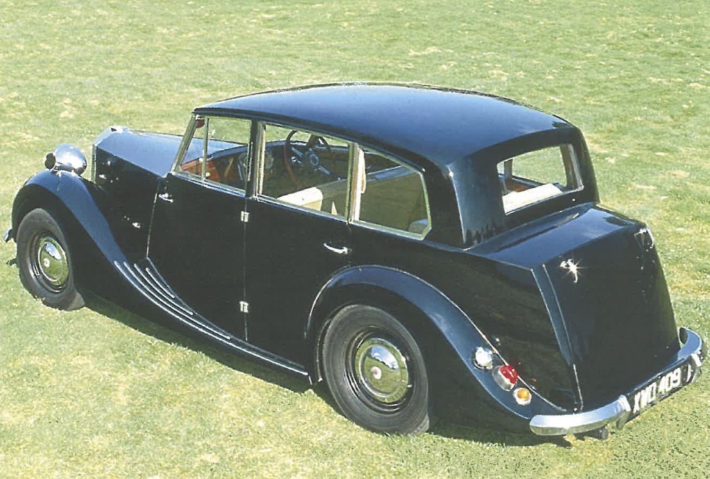 Model 2000 fra 1949 minder i sit pompøse design næsten om det danske kongehus’ Store Krone – Rolls Royce Silver Wraith.