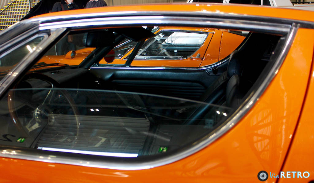 Gamdini i forgrunden og Gandini i baggrunden: Der er en klar familielighed imellem Alfa Romeo Montreal og Lamborghini Miura.