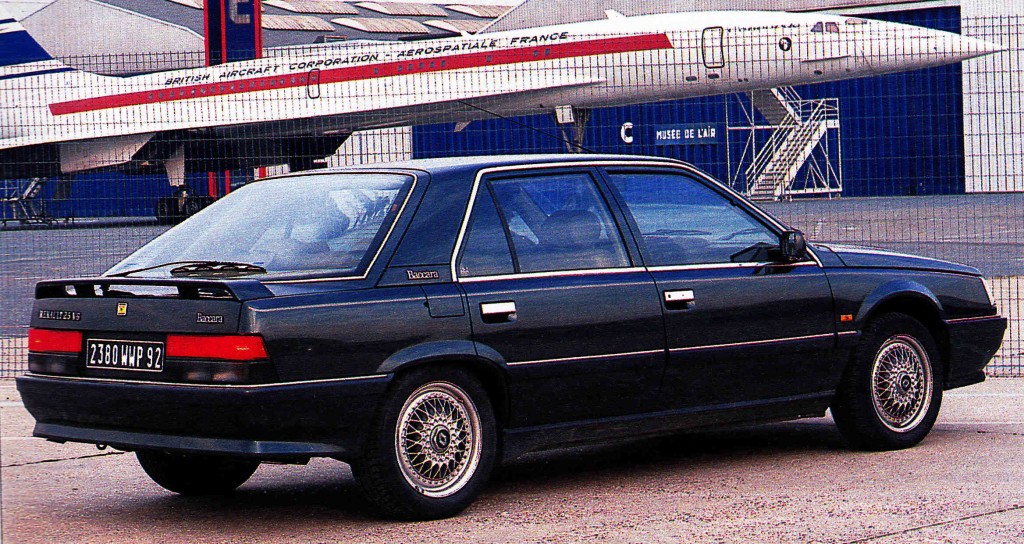 Jeg kan til nød modstå en Renault 25 i de typiske farver blå, sølv og hvid. Men hvis den var brun, så ville jeg give et kontant bud!